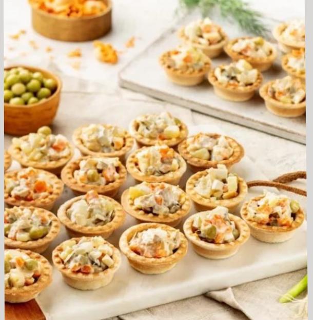 Тарталетка с "Оливье" Тарталетка с "Оливье"