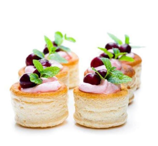 Волованы "Лесные ягоды" Волованы "Лесные ягоды"