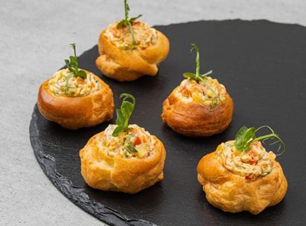 Профитроли Чоризо крем чиз Профитроли Чоризо крем чиз