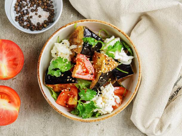 Салат с баклажанами