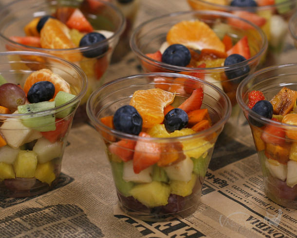 Салат фруктовый фуршетный