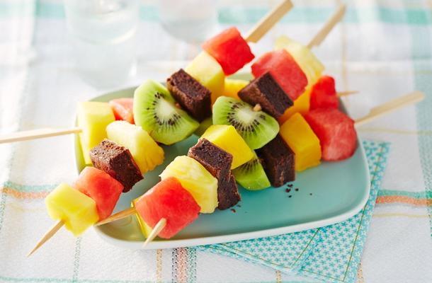 Шашлычки из фруктов 2 штуки Шашлычки из фруктов 2 штуки