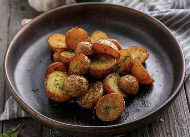 Бейби картофель с укропом запечённый Бейби картофель с укропом запечённый