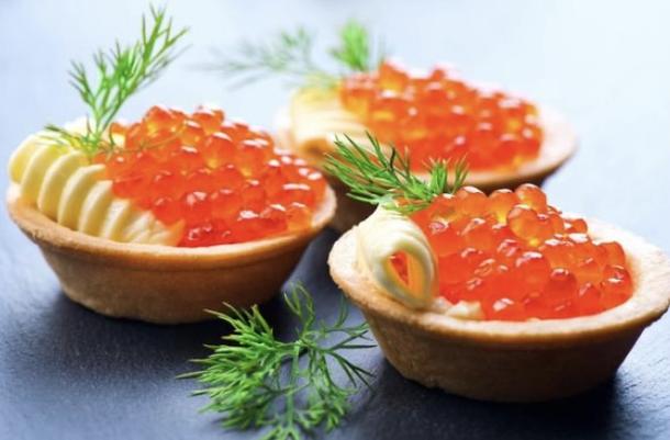 Тарталетка с красной икой