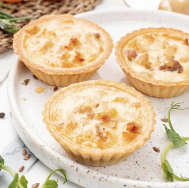 Мини киш с курицей и цукини