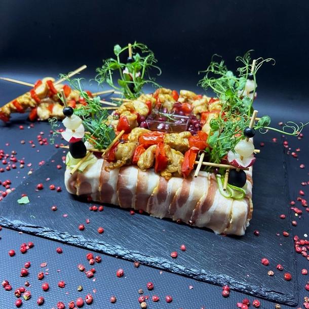 Мясной торт "Шашлычный" Мясной торт "Шашлычный"