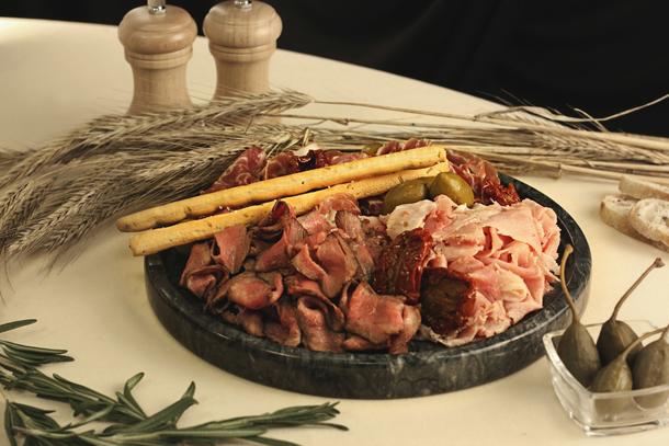Мясная тарелка Мясная тарелка