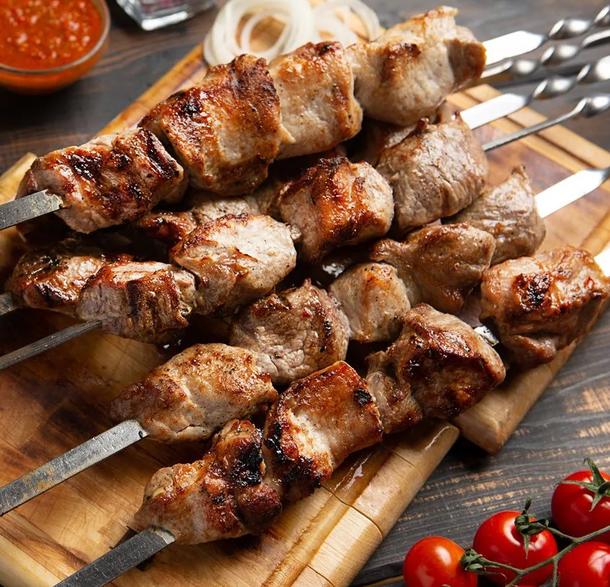 Сочный шашлык из свиной шеи Сочный шашлык из свиной шеи