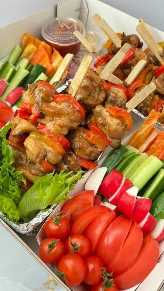 Бокс мини-шашлычки 10 шт Бокс мини-шашлычки 10 шт