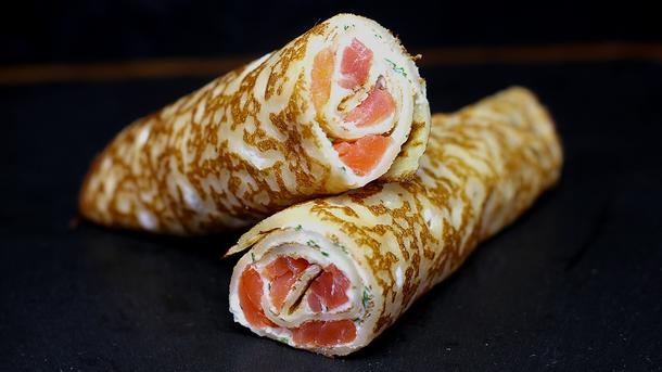 Крепсы из блина с форелью и сыром Филадельфия Крепсы из блина с форелью и сыром Филадельфия