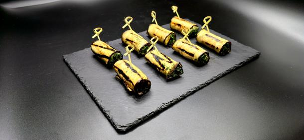 Рулетик из баклажана с сыром и грецкими орехами