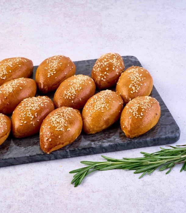 Мини пирожок с рисом и яйцом Мини пирожок с рисом и яйцом