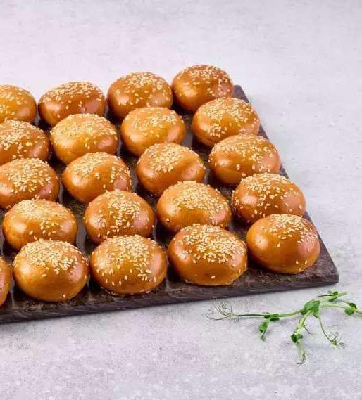 Мини - пирожок с курой Мини - пирожок с курой