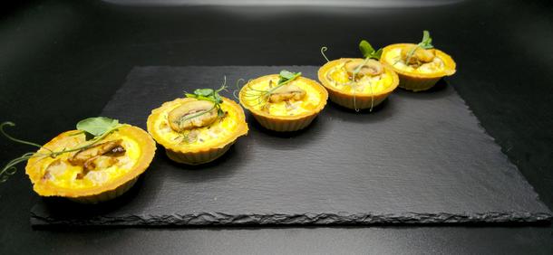 Жульен с цыпленком и грибами