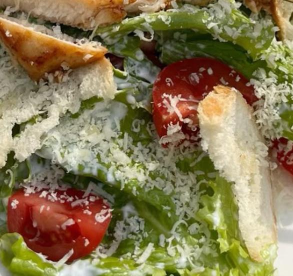 Цезарь салат-мини Цезарь салат-мини