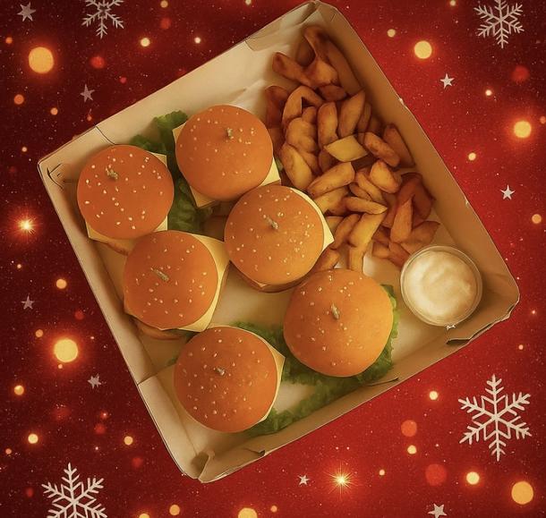 Детский бокс с бургерами и картошкой Детский бокс с бургерами и картошкой