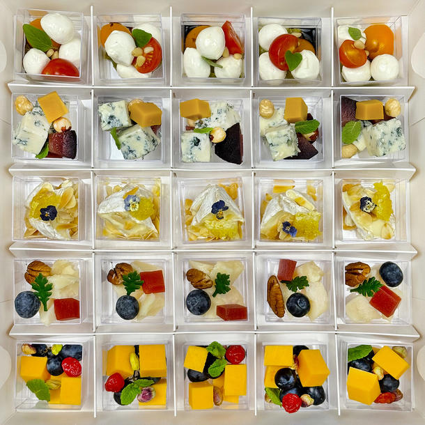 Фуршетный бокс № 6 Сыры в шотах