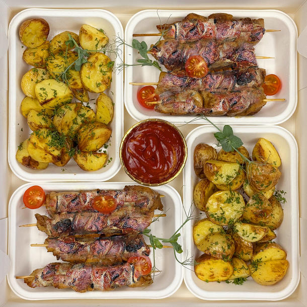 Фуршетный бокс № 31 Свиной шашлычок