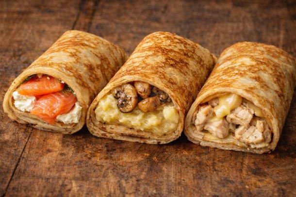 Блин с лососем и творожным сыром Блин с лососем и творожным сыром