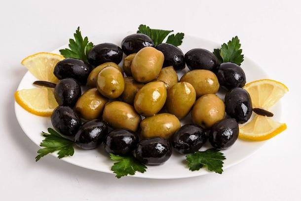 Ассорти маслин и оливок