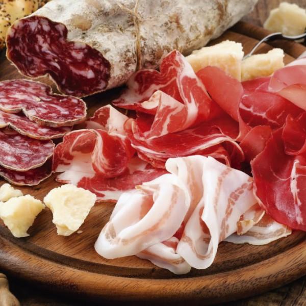 Ассорти мясных деликатесов Ассорти мясных деликатесов