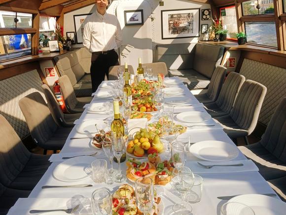 Фуршет на 30 персон в Санкт-Петербурге