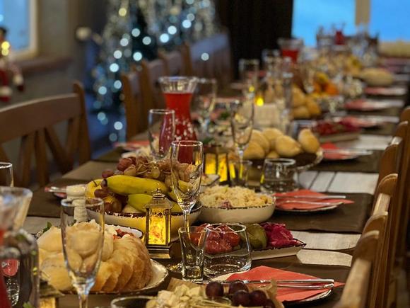Новогодний банкетный сет "Классика" на 20 персон в Санкт-Петербурге