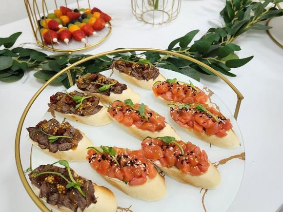 Сет брускетт и канапе на 10-12 персон в Санкт-Петербурге