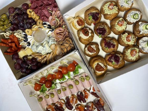 Фуршетное меню с шашлычками на 10-12 персон в Санкт-Петербурге