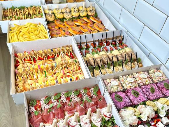 Ассорти канапе на 20-30 персон в Санкт-Петербурге