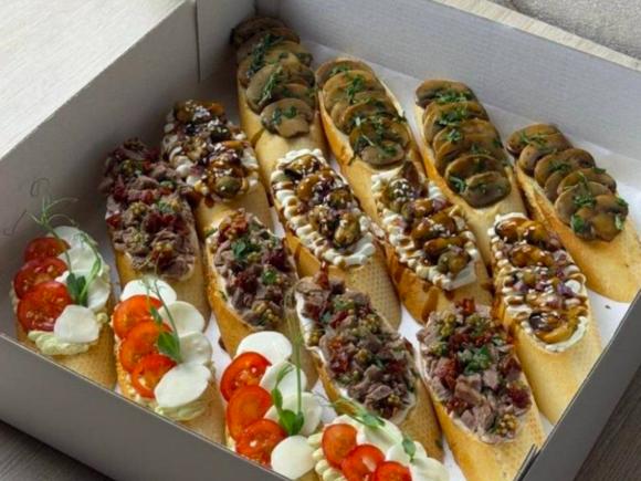 Фуршетный набор на 35-40 персон в Санкт-Петербурге