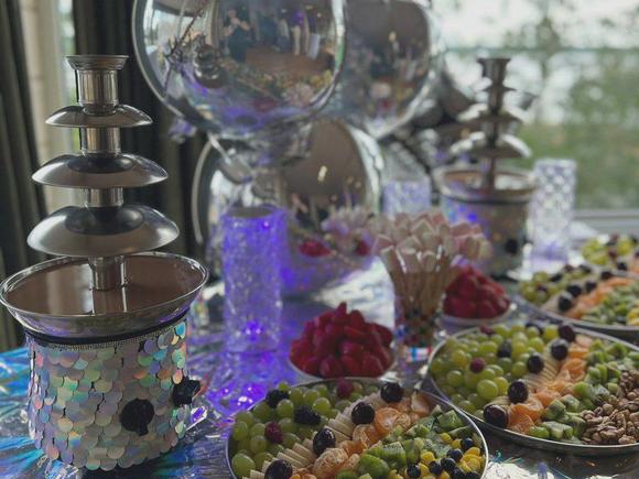 Шоколадный фонтан 70 см на 100 персон в Санкт-Петербурге