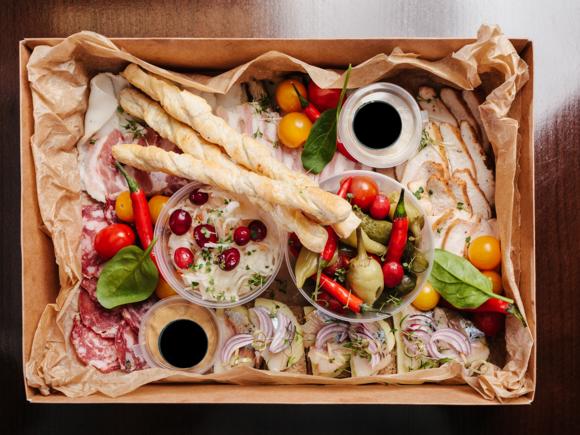 Заказать Фуршетное меню на 15 персон в Санкт-Петербурге