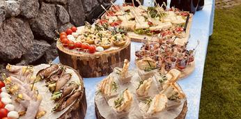 Сытный фуршет на 8 персон