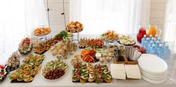 Доставка блюд и напитков на 150 персон