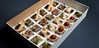 Доставка блюд и напитков на 15 персон