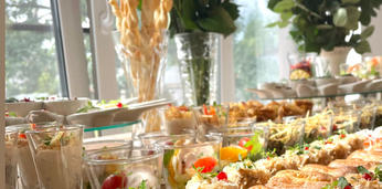 Доставка блюд и напитков на 40 персон