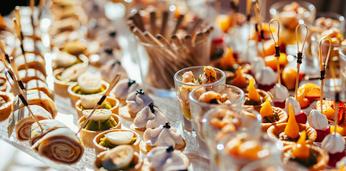 Доставка блюд и напитков на 90 персон