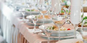 Банкет с обслуживанием на 28-32 персон