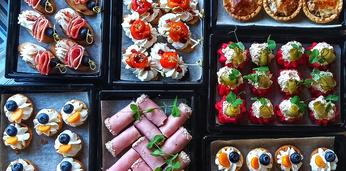 Доставка блюд и напитков на 90 персон