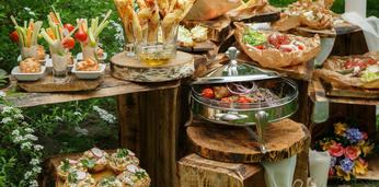 Банкет с обслуживанием и сервировкой на 30 персон