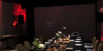 Банкет на 20 гостей с обслуживанием и скатертями