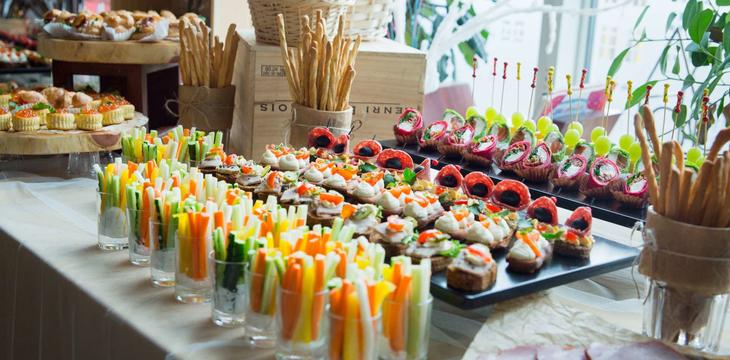 Заказать Фуршет на 40 персон в Санкт-Петербурге