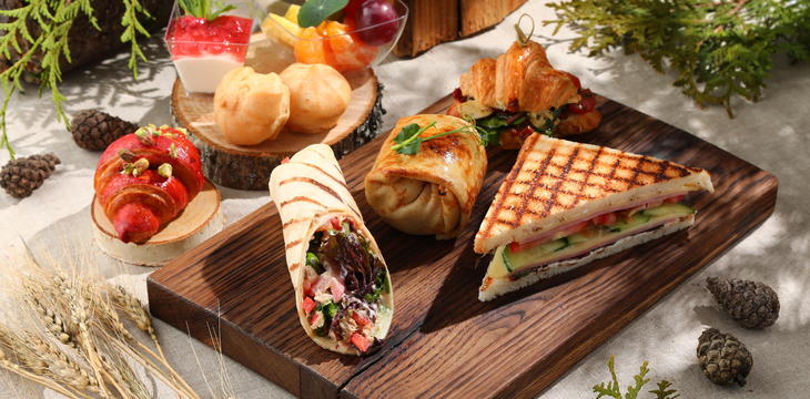 Заказать Кофе-брейк №6 - Сытный кофе-брейк для длительных сессий для 50 персон в Санкт-Петербурге